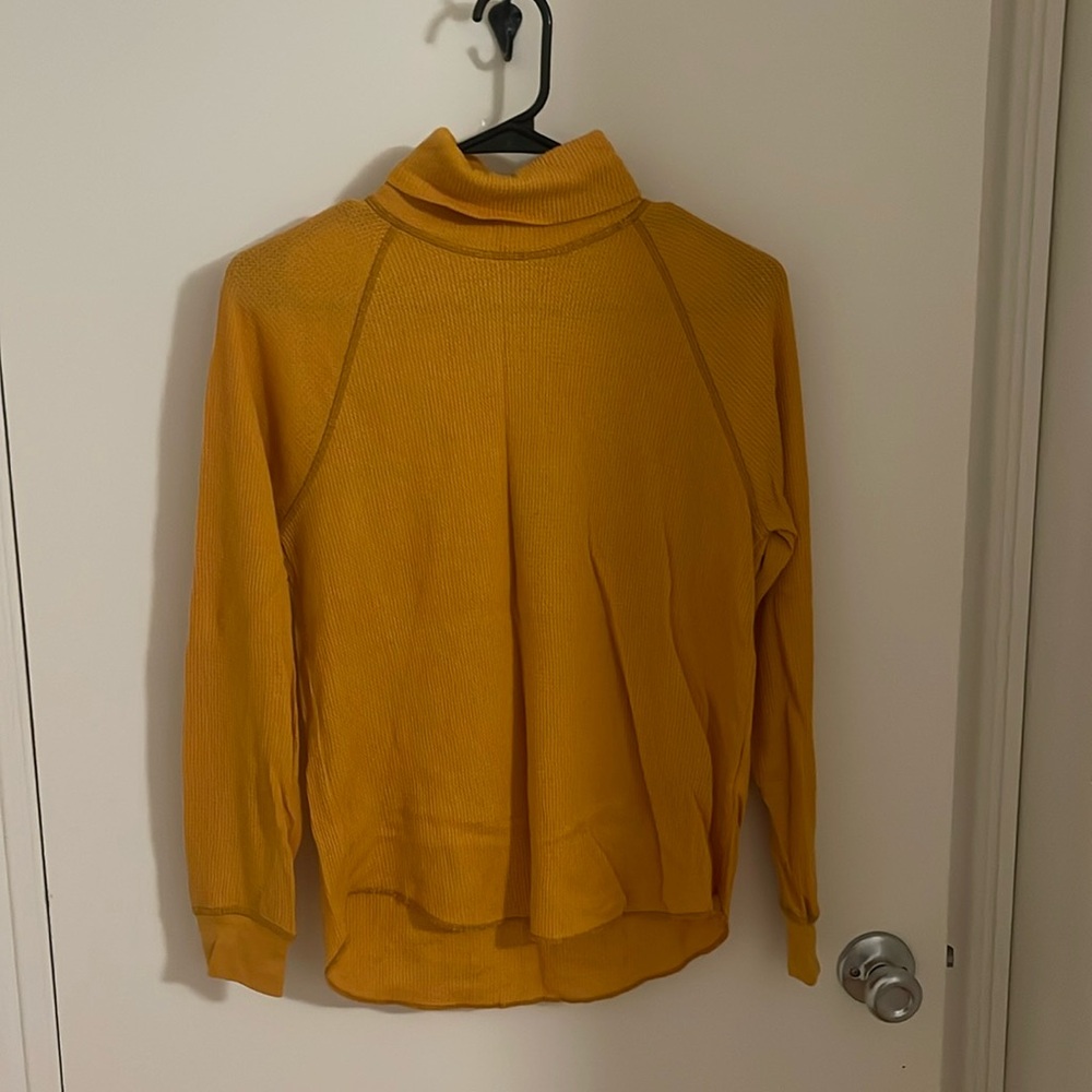 Everlane Yellow Turtle Neck Thermal